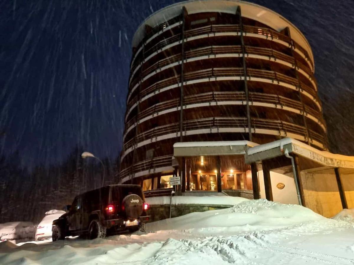 Апартаменты La Coquille De Neige Брей-Червиния Экстерьер фото